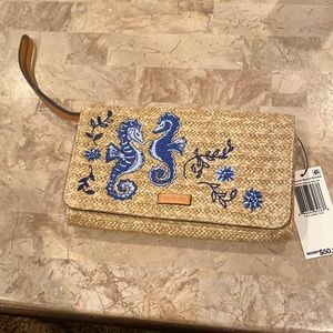 NEW WITH TAGS: Straw Beach Wristlet
